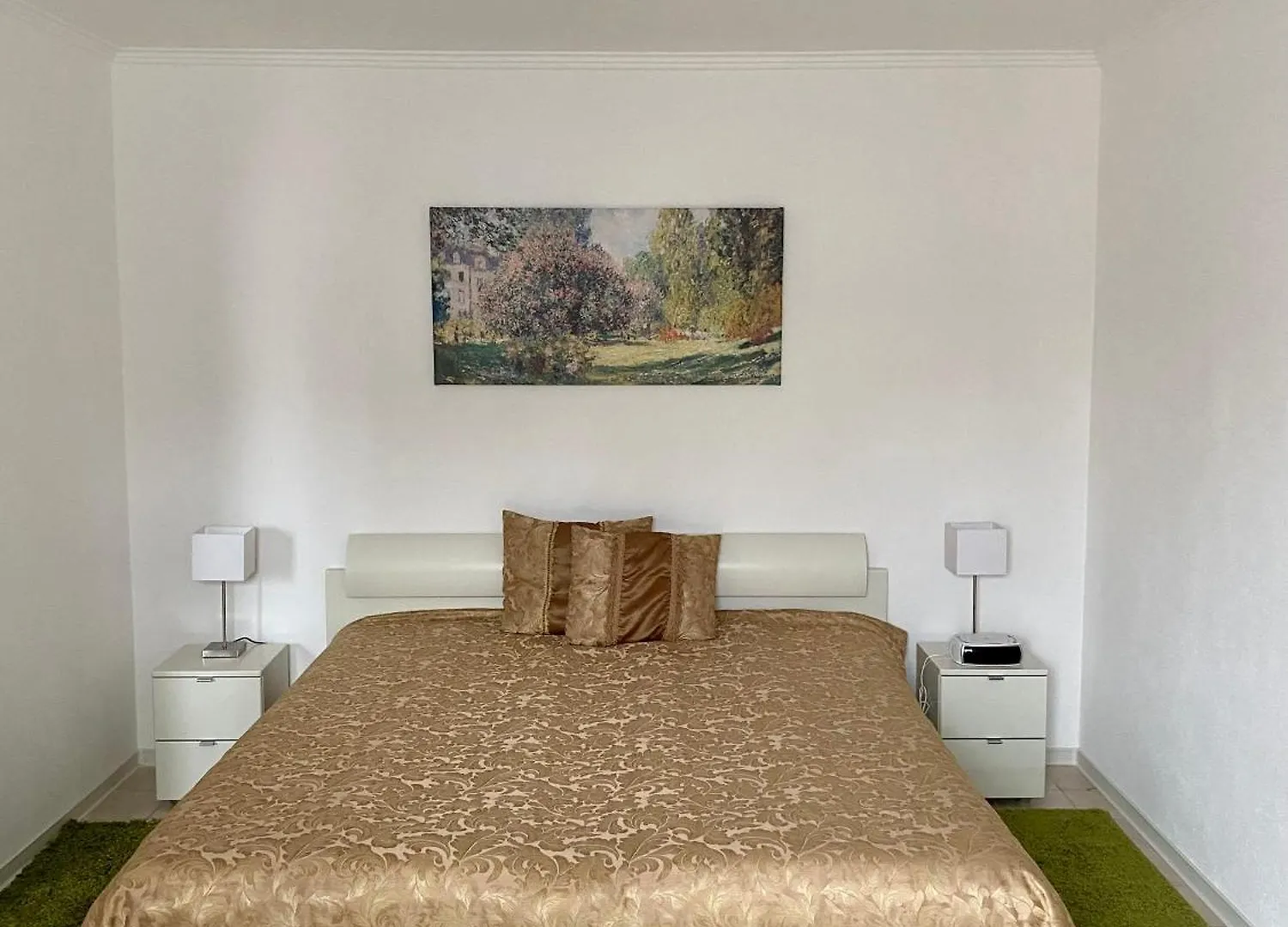 Apartment 2 Zimmer Ferienwohnung Mit Terrasse Fusslaeufig Zu S-Bahn Und See Worthsee