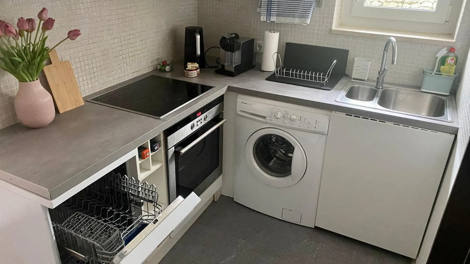 2 Zimmer Ferienwohnung Mit Terrasse Fusslaeufig Zu S-Bahn Und See Worthsee Germany